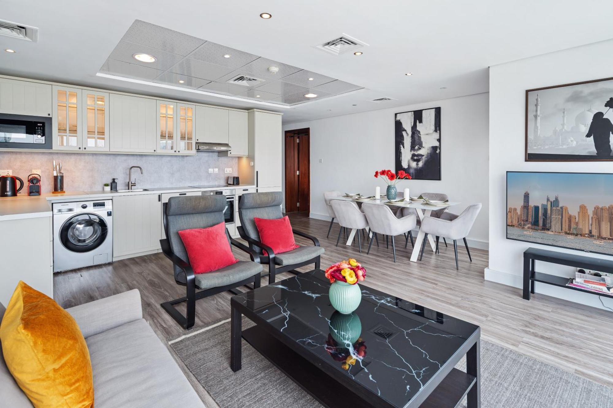 Modern & Spacious 2-Bed Condo With Panoramic Lake Views, Dual Balconies, Steps From Dubai Jlt Metro By "La Buena Vida Holiday Homes" Exterior foto